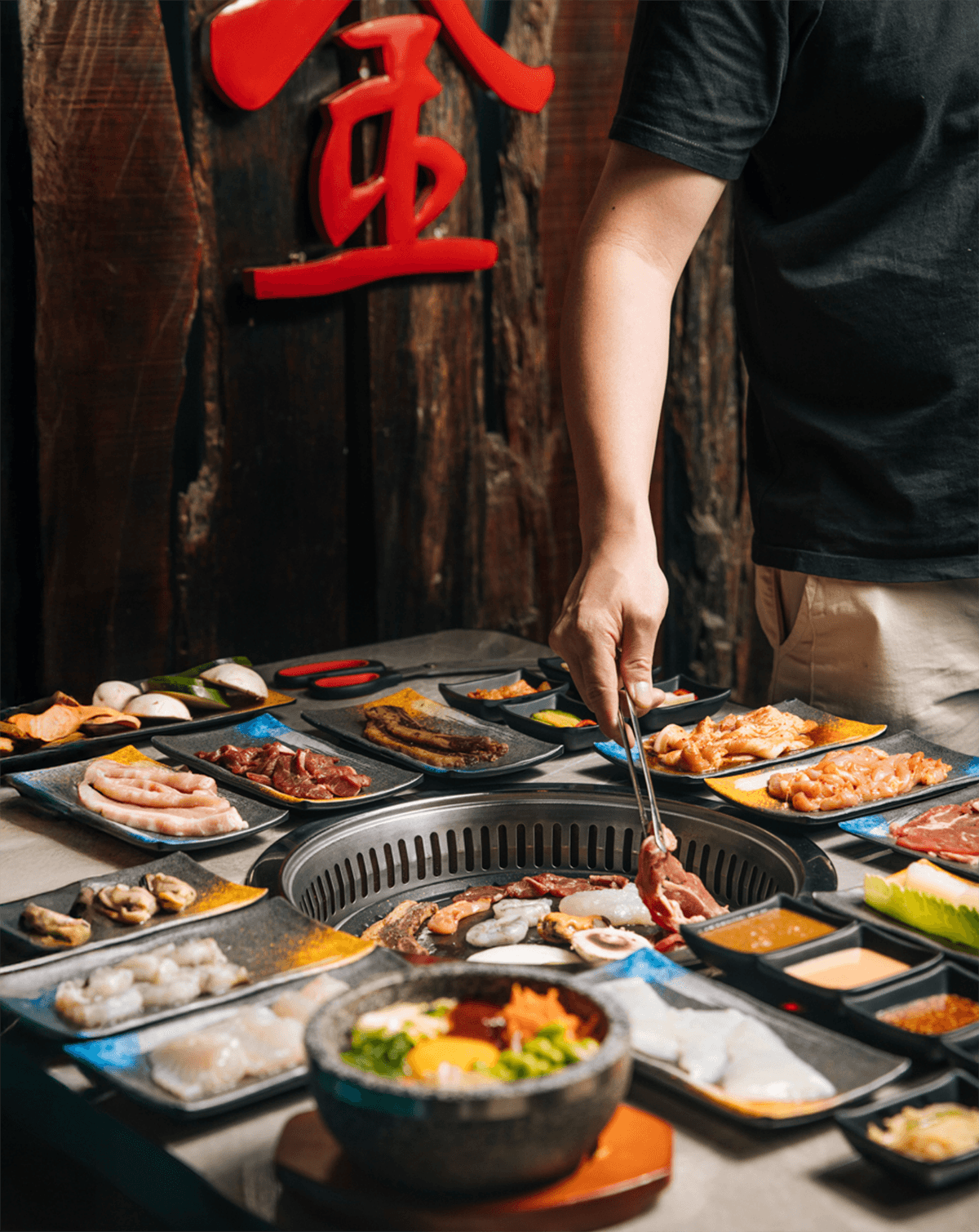 Vlees op de grill bij Korean BBQ